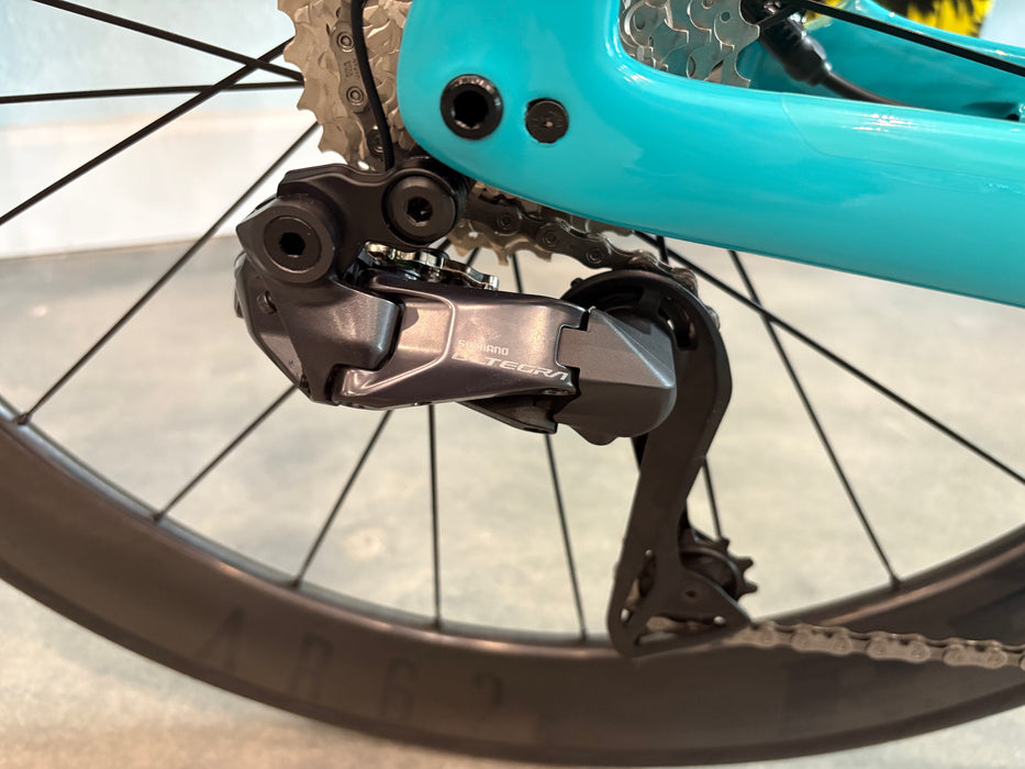 Felt IAX Advanced Shimano Ultegra Di2 12-Speed - Turquoise