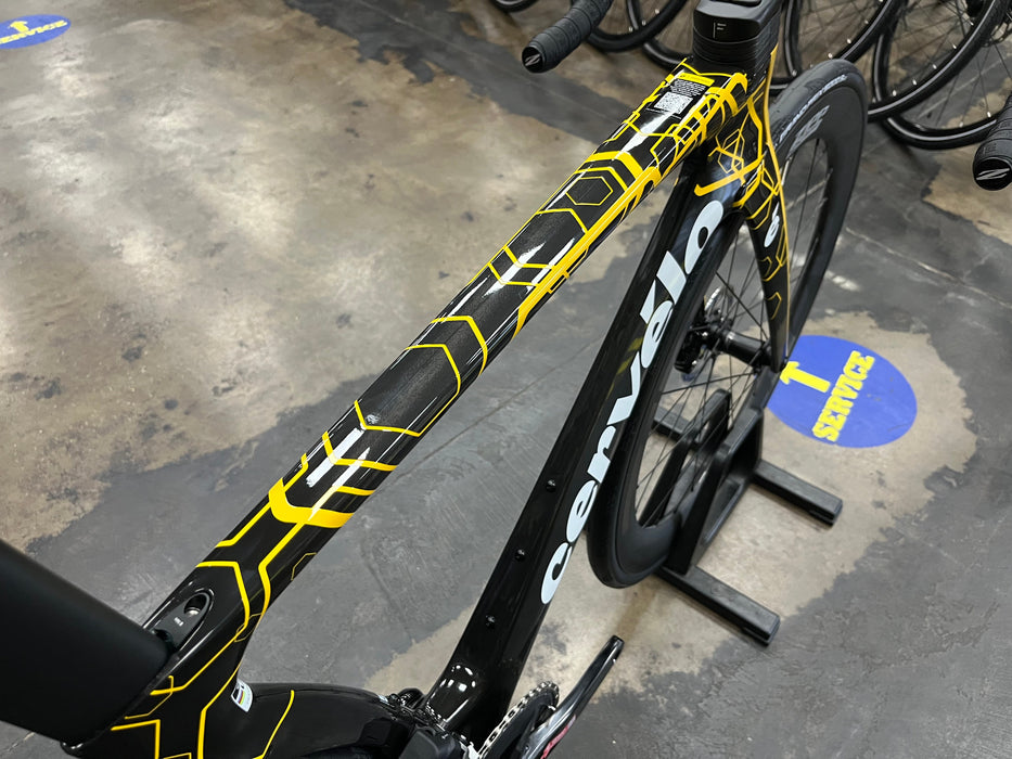 Cervelo S5 Limited Edition SRAM Rival eTap AXS 12 Speed w/ Zipp 404 Firecrest Wheelset