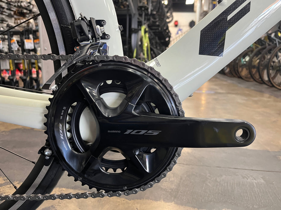 Felt B Performance Shimano 105 12-Speed - White Fog