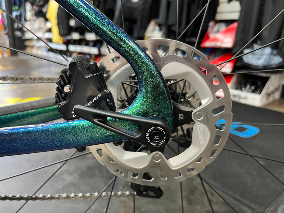 Cervelo Caledonia-5 Disc Ultegra Di2 11 Speed with Fulcrum Wind 40 Wheels - Oasis