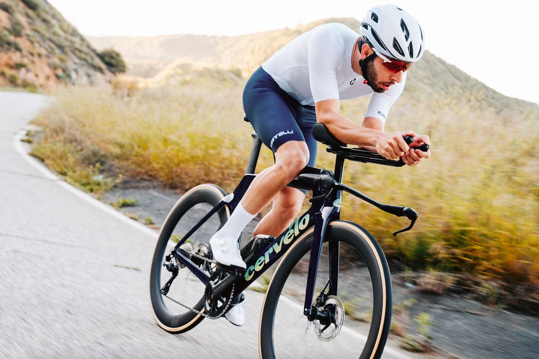⚡ Electronic Shifting vs. Mechanical: Is Di2 or eTap Worth It?