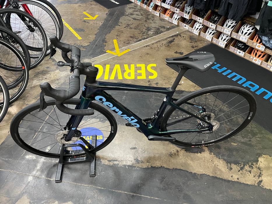 Cervelo Caledonia-5 Shimano Ultegra Di2 11 Speed W/ DT Swiss Performance LN Wheels