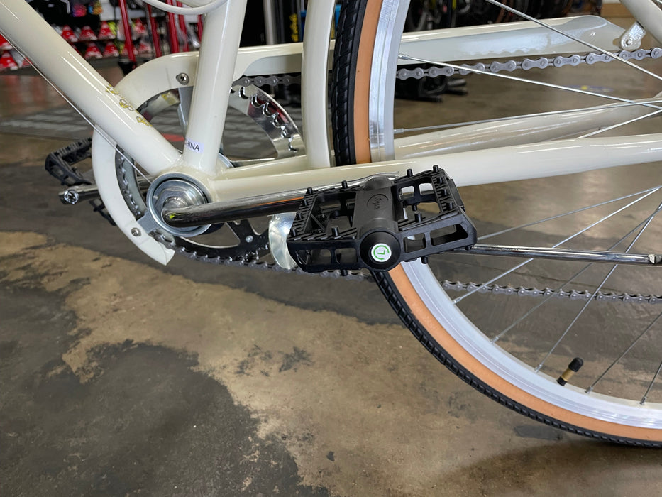 Retrospec Beaumont 7-Speed Step-Thru City Bike - Eggshell
