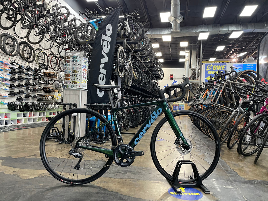 Cervelo Caledonia-5 Shimano Ultegra Di2 11 Speed W/ DT Swiss Performance LN Wheels