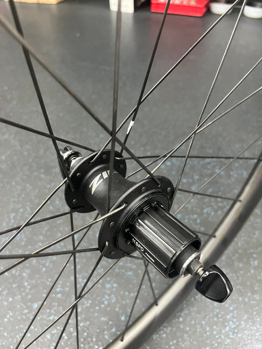 Zipp 404 Firecrest Tubeless Rim Brake Wheelset