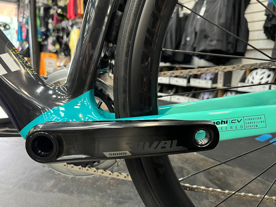Bianchi Oltre XR4 Disc SRAM Rival AXS Profile Design GMR 38 Carbon Wheels