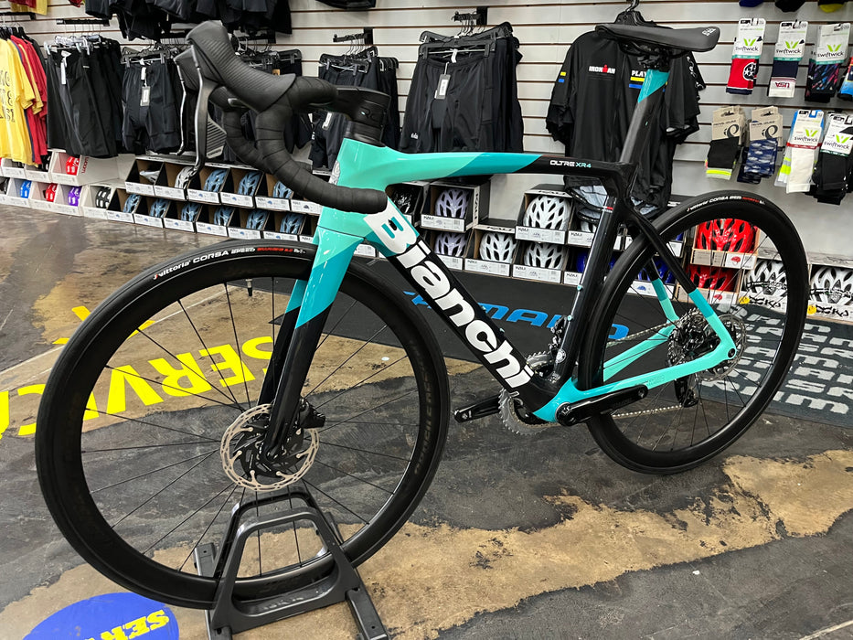 Bianchi Oltre XR4 Disc SRAM Rival AXS Profile Design GMR 38 Carbon Wheels