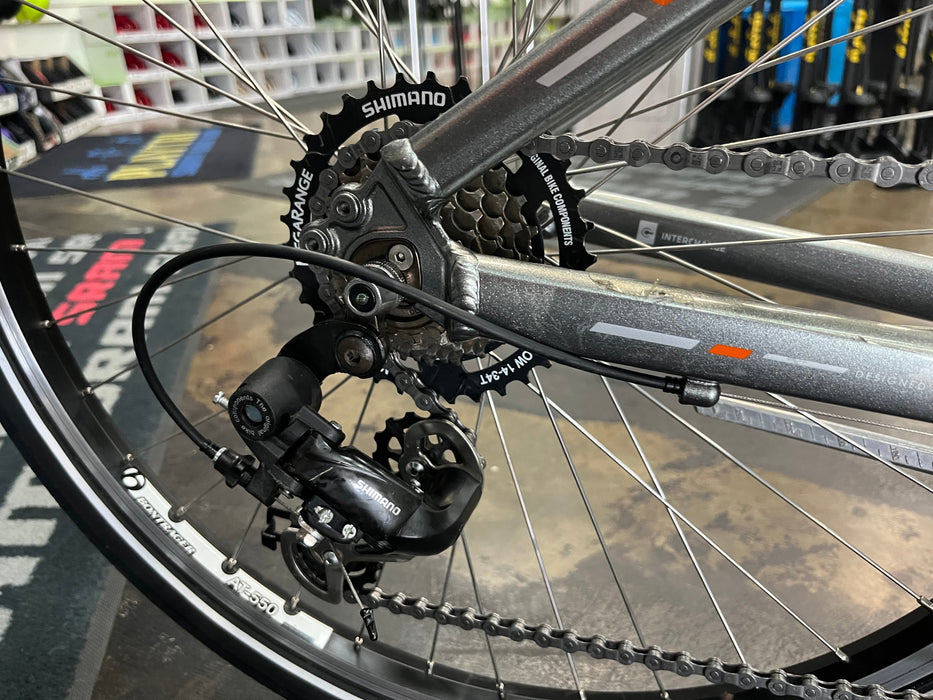 Trek Shift 1 Shimano Tourney 7 Speed - Silver USED