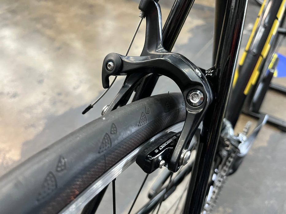 Trek Domane AL2 Shimano Claris - Black/Gold 2023 USED