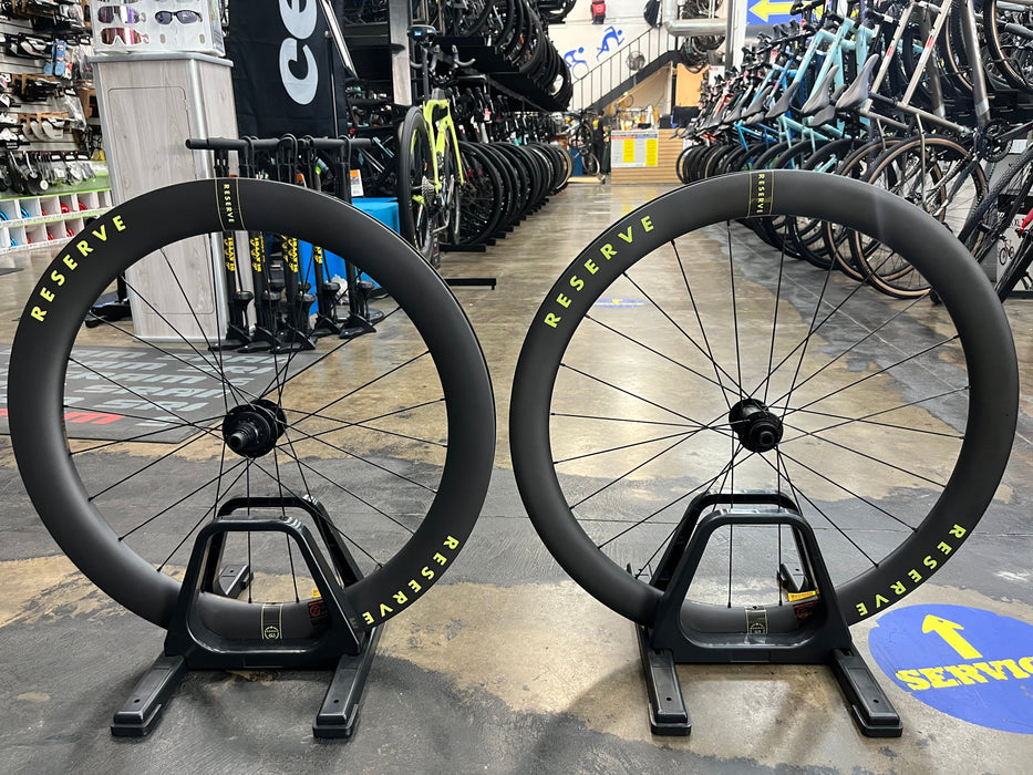 Reserve 52/63 Aero Disc Tubeless Carbon Wheelset - Paris Green