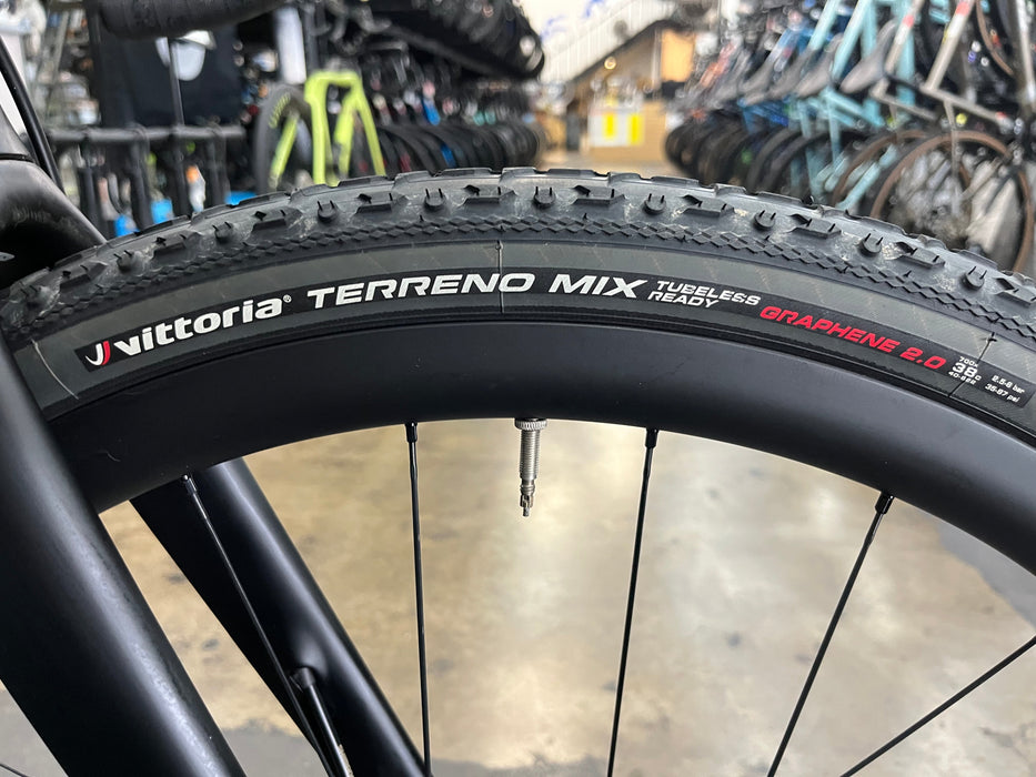 Cervelo Aspero GRX RX810 w/ Shimano GRX Wheels - DEMO