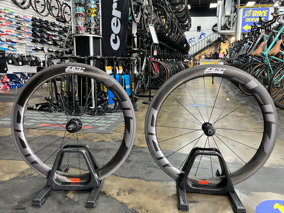 Zipp 404 Firecrest Clincher Tubeless Rim Brake Wheelset