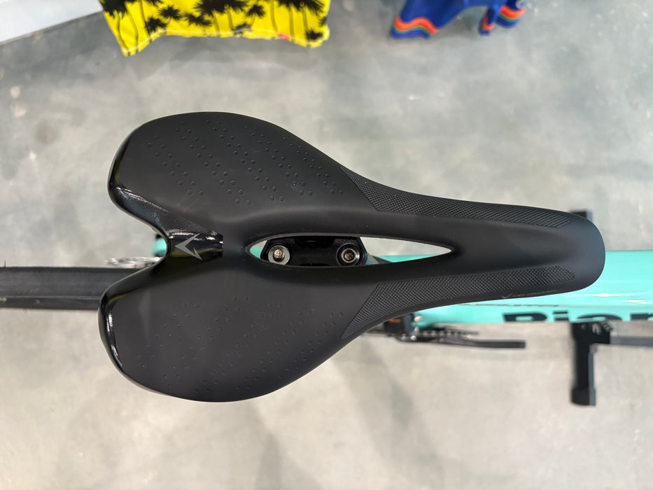 Bianchi Infinito ICR Shimano 105 Di2 12 Speed - 2025