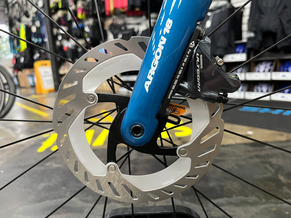 Argon 18 E-117 Disc Shimano Ultegra Di2 11 Speed w/ Profile Design GMR 50 Wheels - Blue