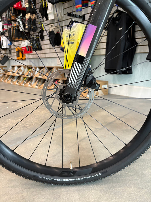 Scott Addict Gravel 30 - Carbon Black