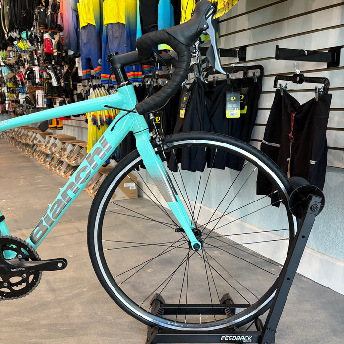 Bianchi Via Nirone 7 Shimano Claris 8-Speed