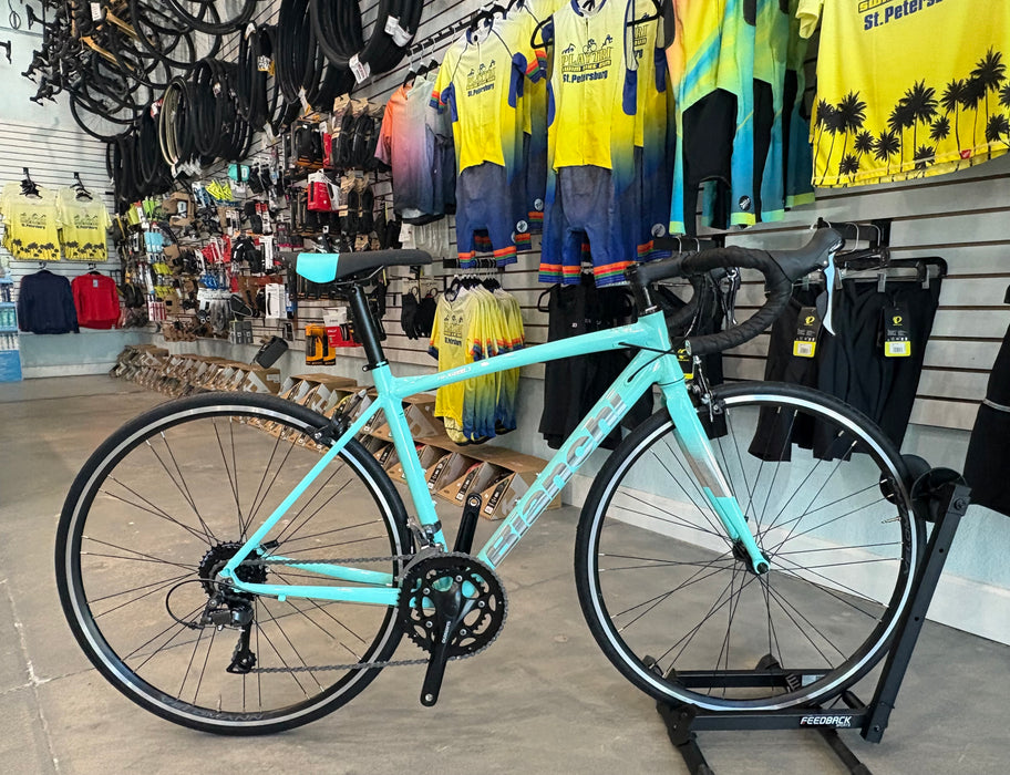 Bianchi Via Nirone 7 Shimano Claris 8-Speed