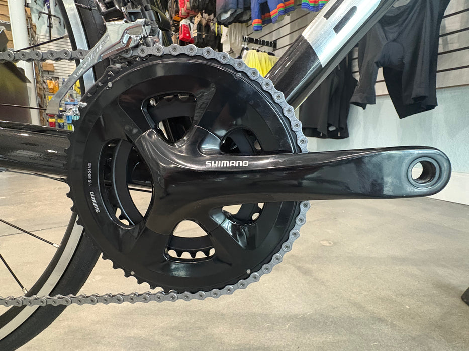 Bianchi Via Nirone 7 Shimano 105 11 Speed - Black / Shiny Titanium