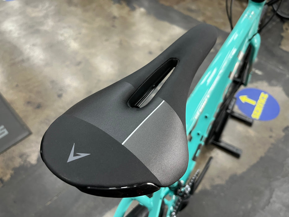 Bianchi Via Nirone 7 Shimano 105 Disc - 2024