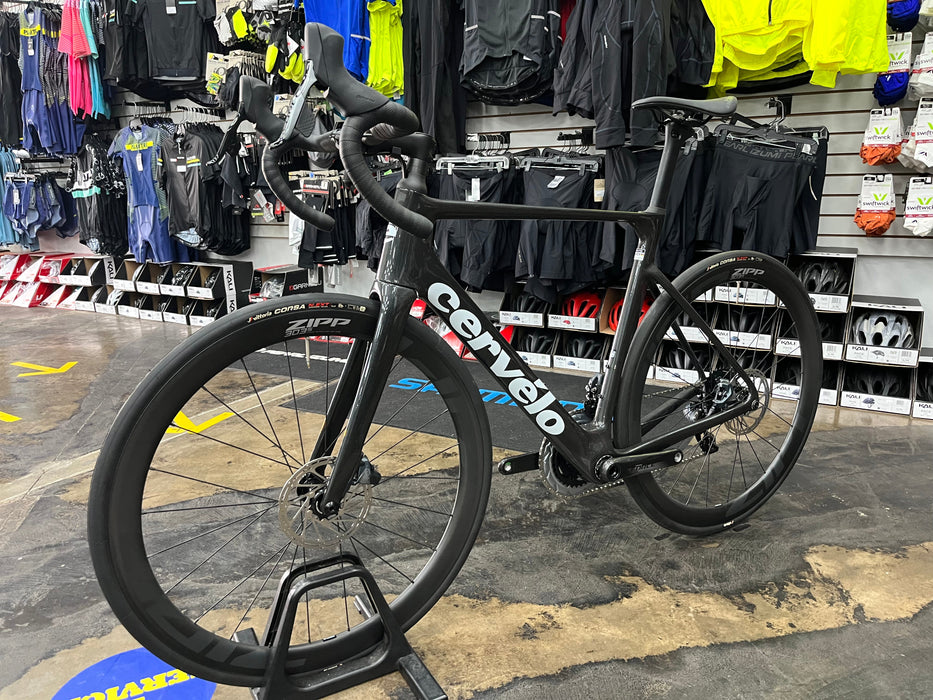 Cervelo Soloist SRAM Force eTap AXS D1 12 Speed with ZIPP 303S