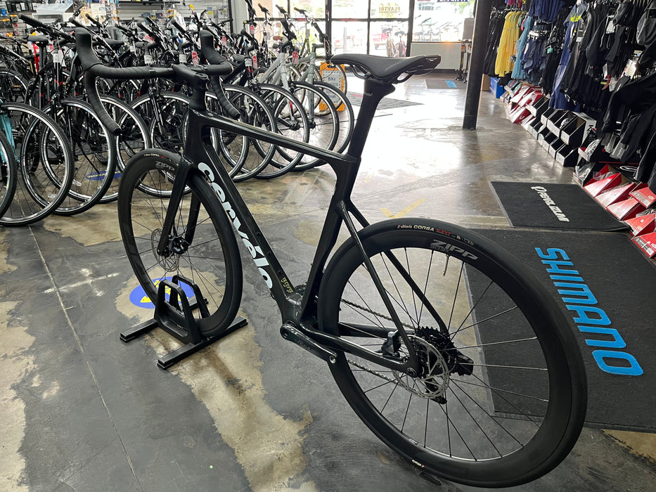 Cervelo Soloist SRAM Force eTap AXS D1 12 Speed with ZIPP 303S