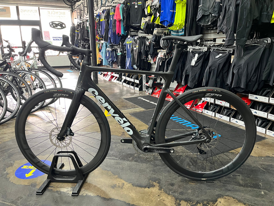 Cervelo Soloist SRAM Force eTap AXS D1 12 Speed with ZIPP 303S