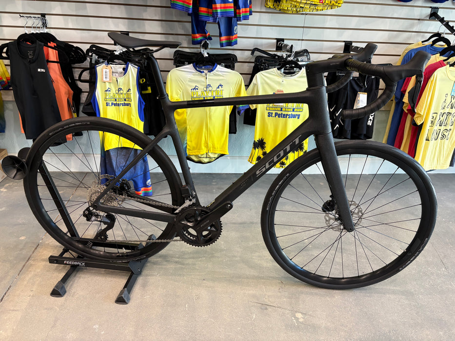 Scott Addict 40 Shimano 105 Di2 12-Speed