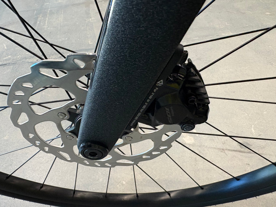 Scott Addict 40 Shimano 105 Di2 12-Speed