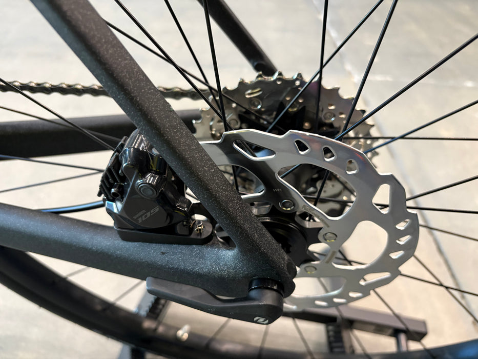 Scott Addict 40 Shimano 105 Di2 12-Speed