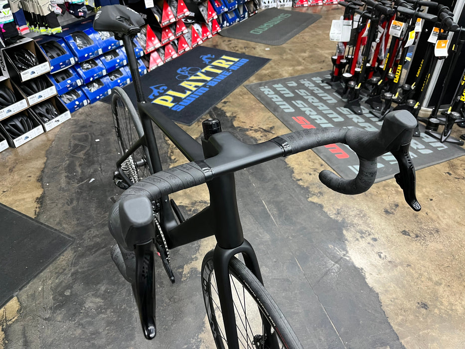 Playtri Carbon Disc Bike SRAM Rival AXS