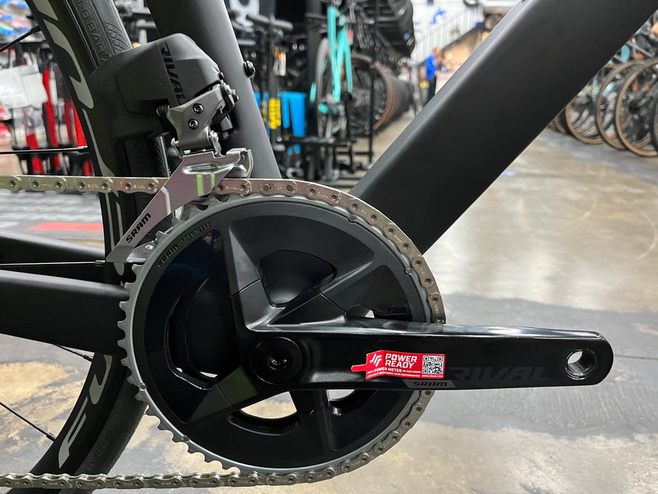 Playtri Carbon Disc Bike SRAM Rival AXS