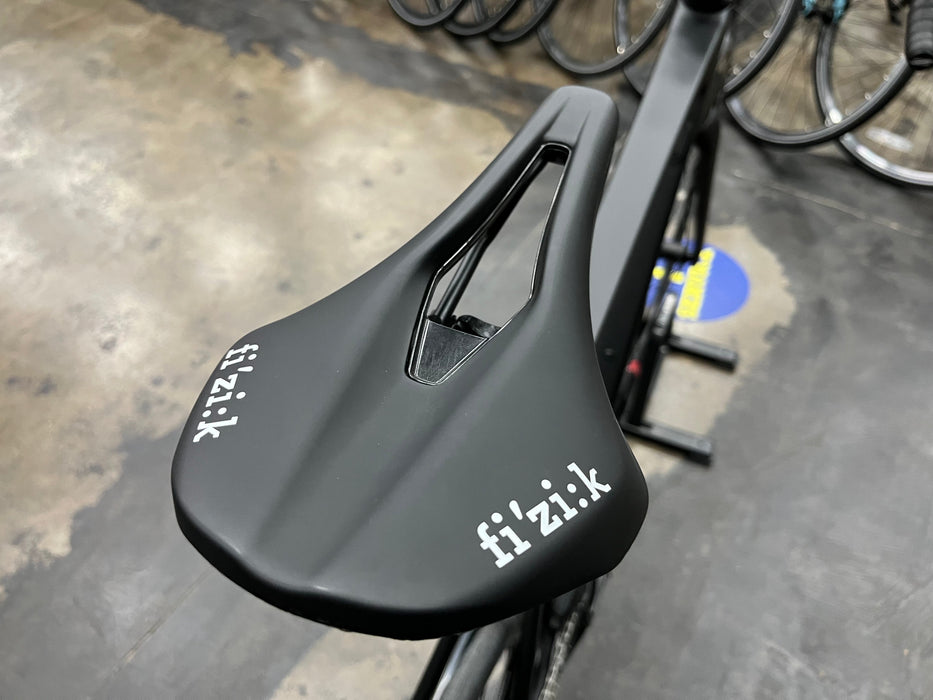 Playtri Carbon Disc Bike SRAM Rival AXS