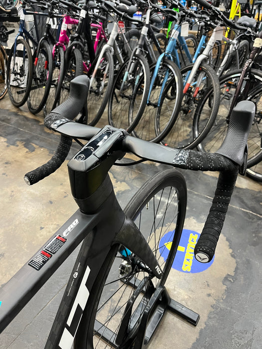 Felt AR FRD Ultimate SRAM Red eTap AXS 12 speed