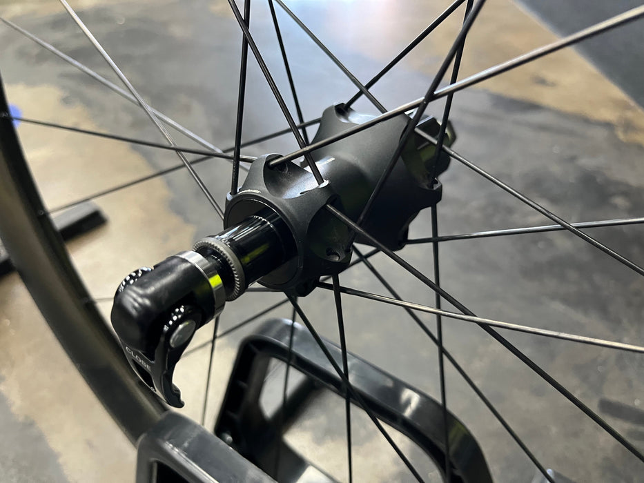 Reynolds AR58 Rim Brake Carbon Clincher Tubeless Wheelset