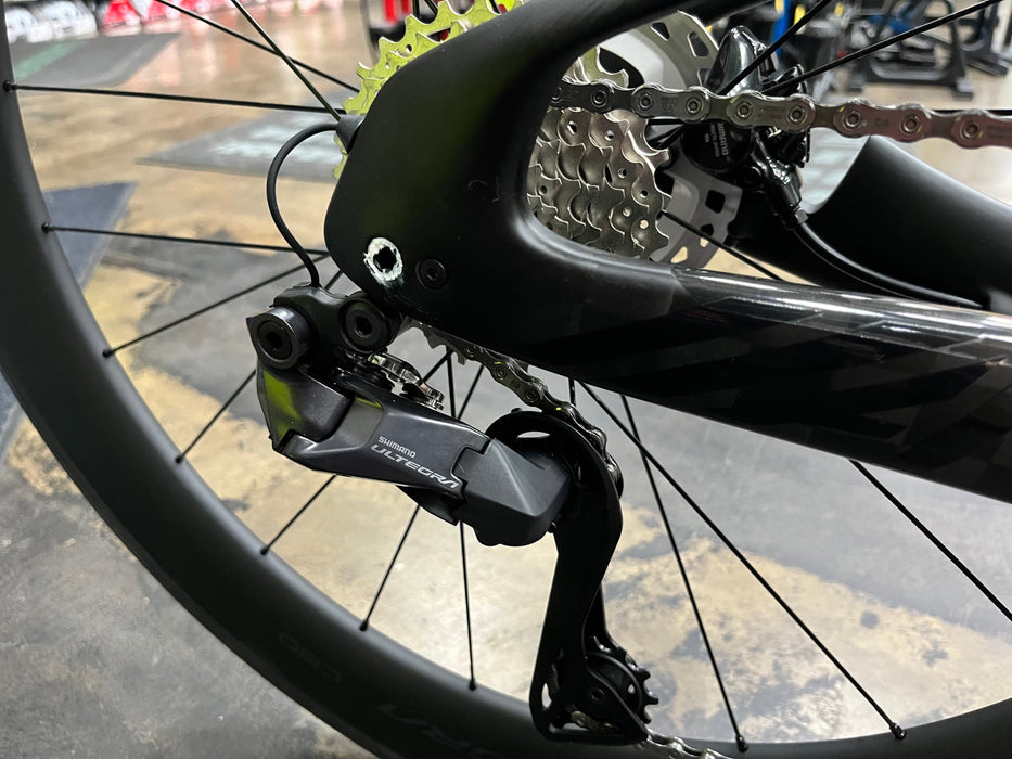 Felt IA FRD 2.0 Shimano Ultegra Di2 w/Shimano Ultegra C60 Wheels - 2025