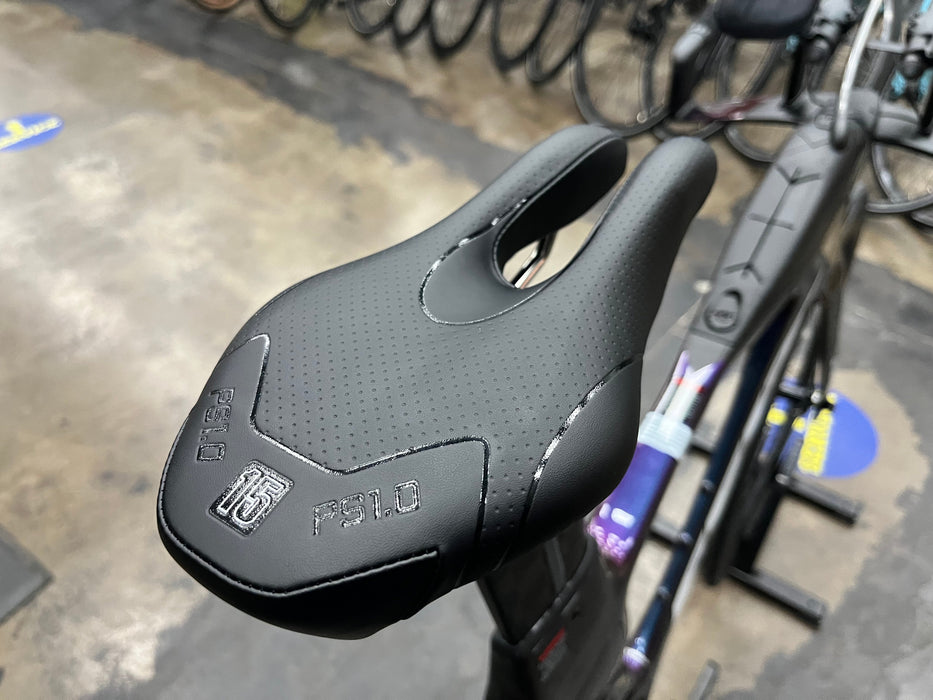 Felt IA FRD 2.0 Shimano Ultegra Di2 w/Shimano Ultegra C60 Wheels - 2025