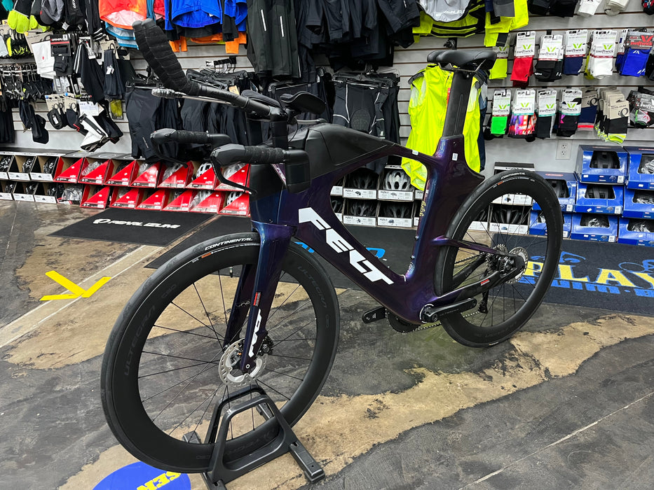 Felt IA FRD 2.0 Shimano Ultegra Di2 w/Shimano Ultegra C60 Wheels - 2025