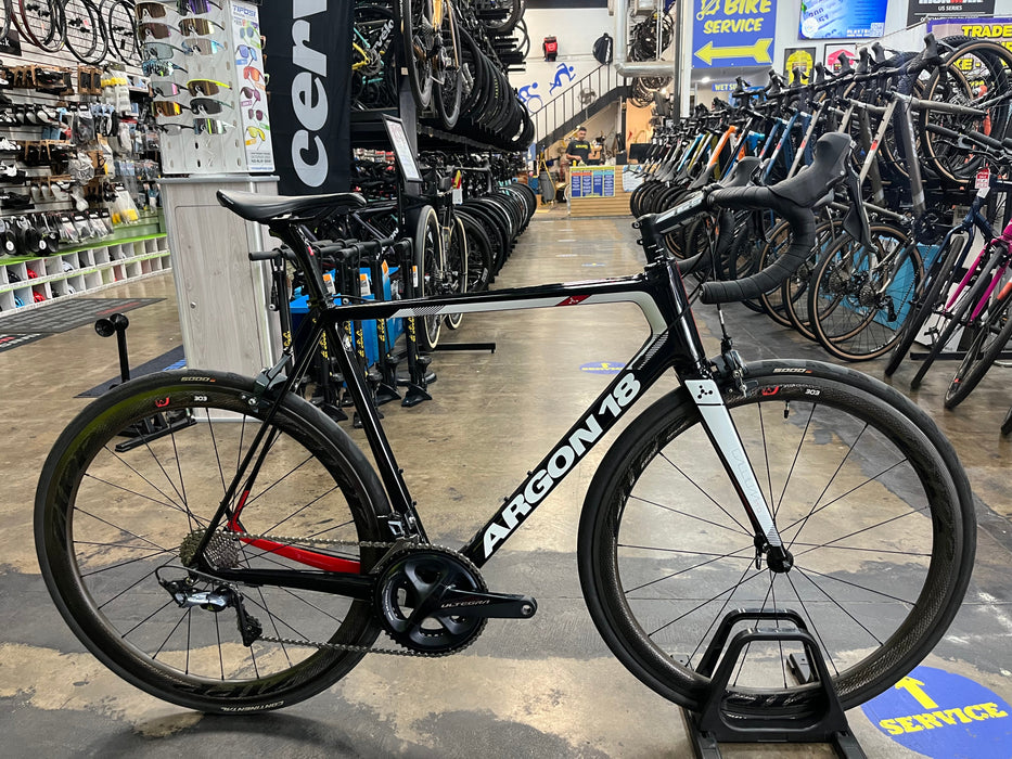 Argon 18 Gallium Pro Rim Shimano Ultegra 11 Speed w/ZIPP 303 Firecrest - Black/Speed White 2019 DEMO