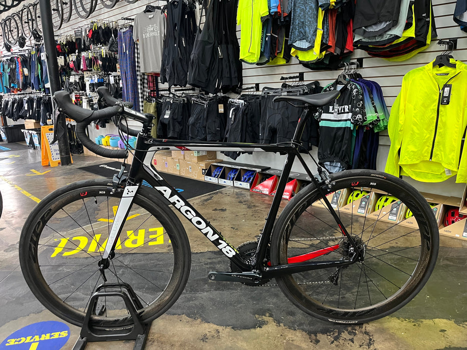 Argon 18 Gallium Pro Rim Shimano Ultegra 11 Speed w/ZIPP 303 Firecrest - Black/Speed White 2019 DEMO
