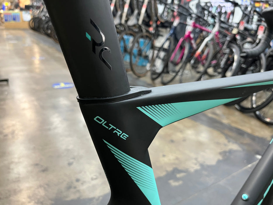 Bianchi Oltre Pro Shimano Ultegra Di2 12 Speed
