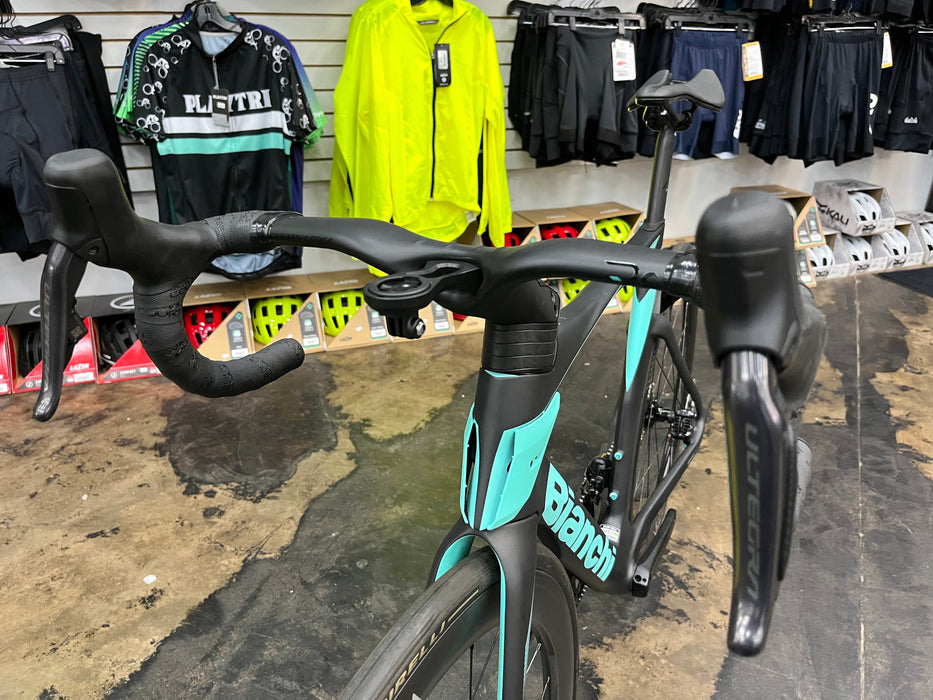 Bianchi Oltre Pro Shimano Ultegra Di2 12 Speed