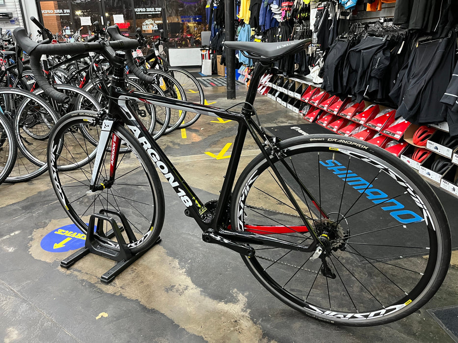 Argon 18 Gallium Pro Rim Shimano 105 11 Speed- Black/Speed White 2019 DEMO