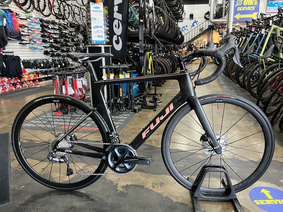 Fuji Women's Supreme 1.1 Shimano Ultegra Di2 w/DT Swiss P1800 wheels