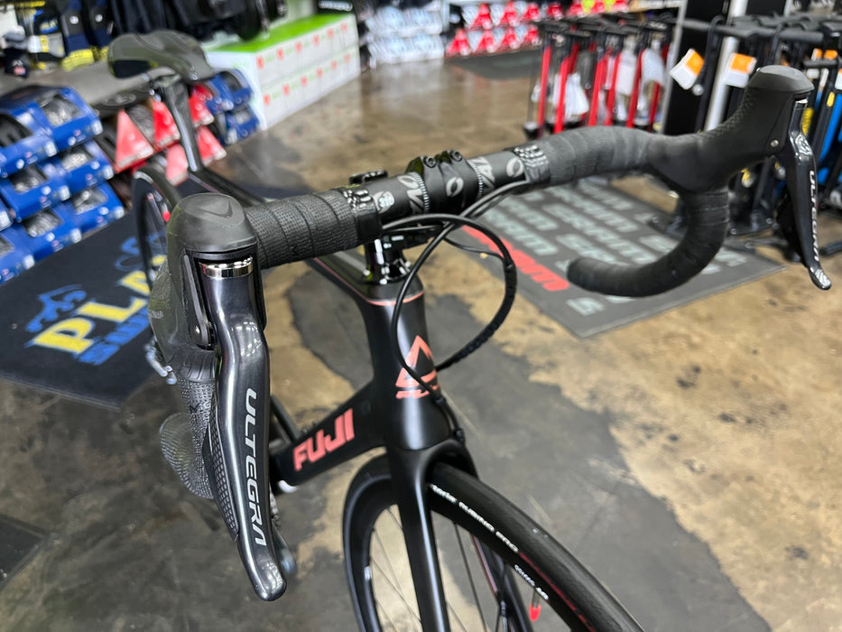 Fuji Women's Supreme 1.1 Shimano Ultegra Di2 w/DT Swiss P1800 wheels