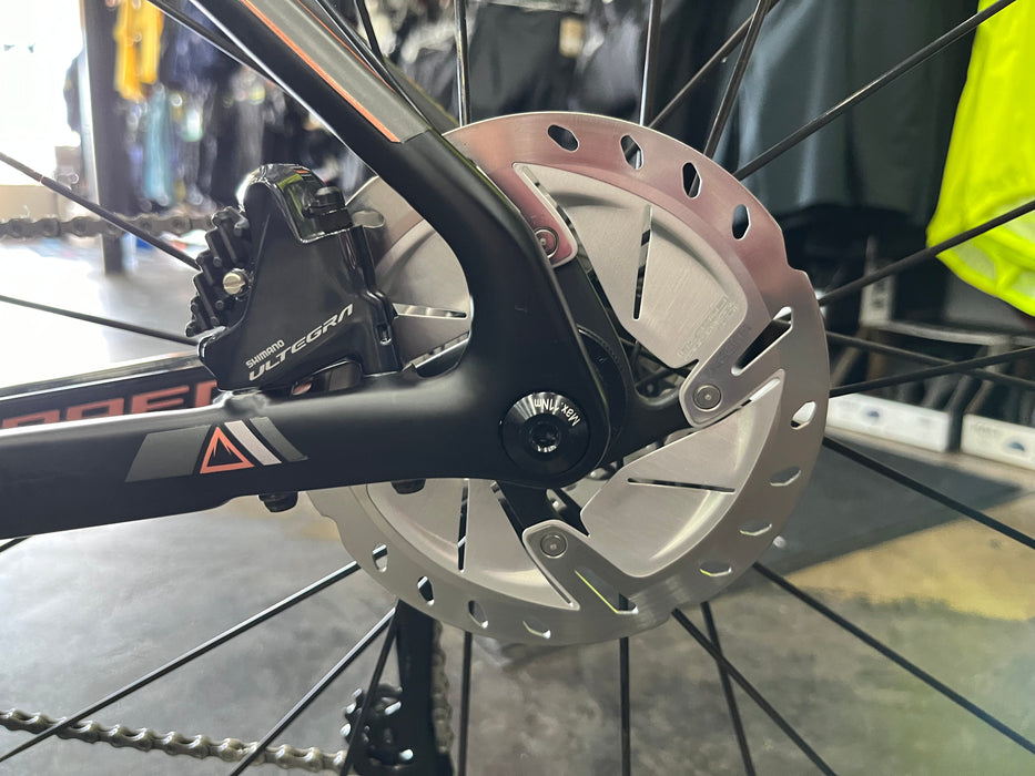 Fuji Women's Supreme 1.1 Shimano Ultegra Di2 w/DT Swiss P1800 wheels