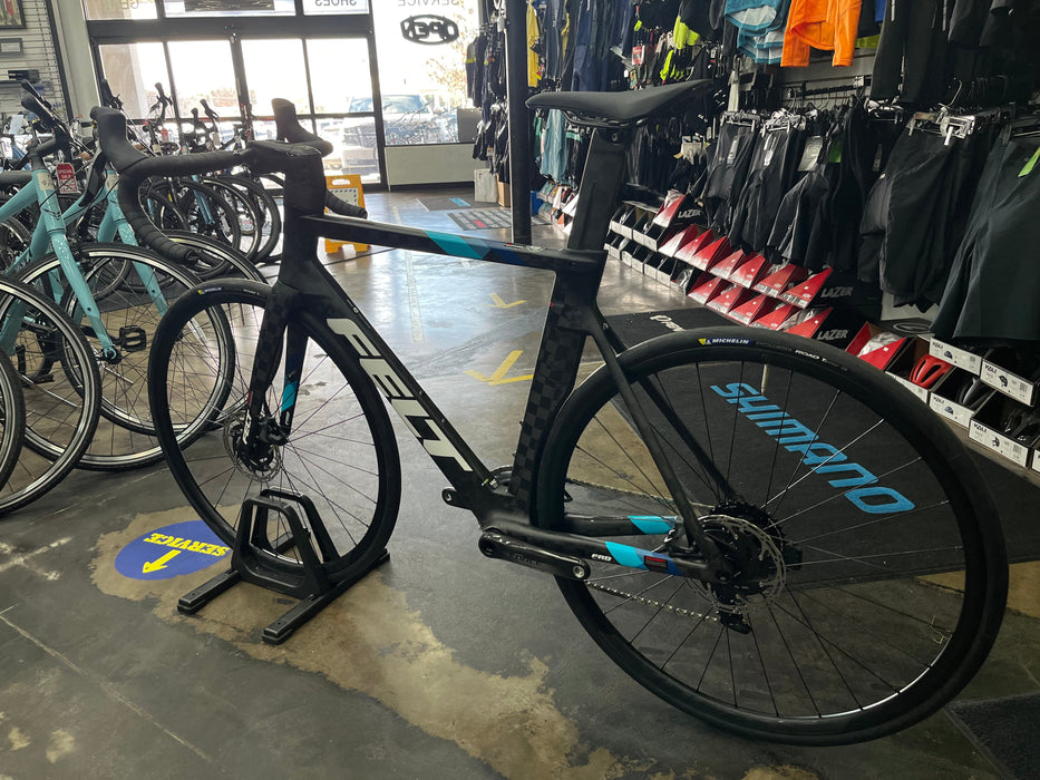 Felt AR FRD Ultimate SRAM Force D1 eTap AXS 12 speed w/Syncros RP2.0 wheels