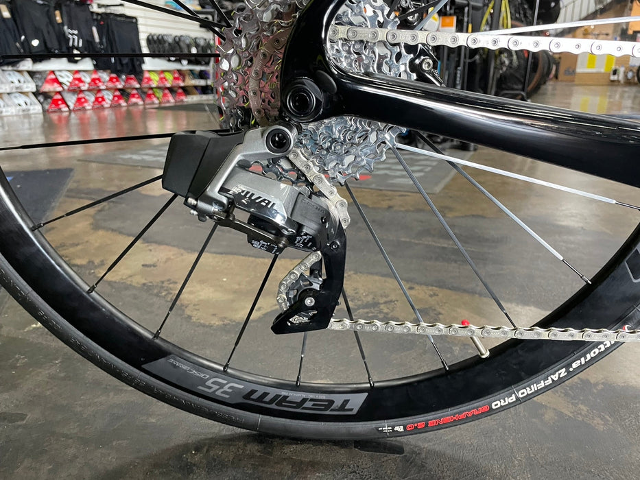 Cervelo Caledonia Disc SRAM Rival eTap AXS 12 Speed - 2024