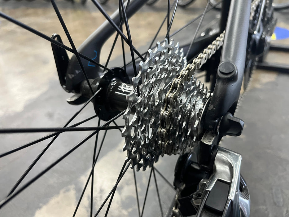 Felt IA 2 SRAM Red eTap 11 Speed - Carbon/Blue