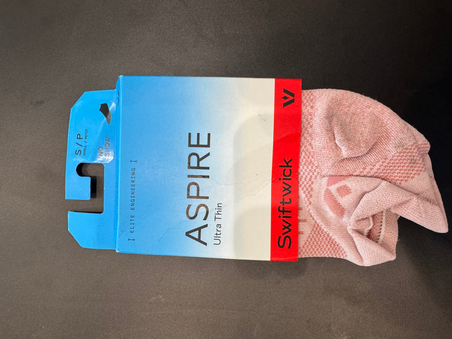 Swiftwick ASPIRE Zero Tab (No Show) Socks