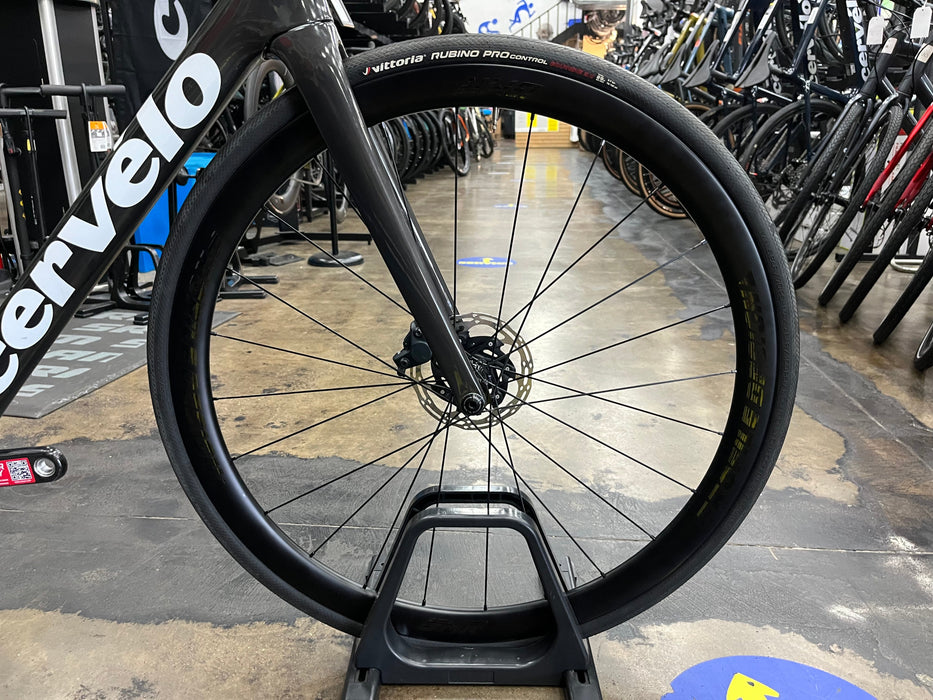 Cervelo R5 Limited Edition Paris Green SRAM Force eTap AXS D1 w/Profile Design GMR 38 Wheels